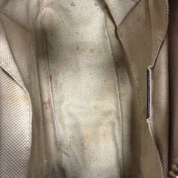 Gucci Black Leather Crossbody Bag with Tassel - Picture 9 of 12